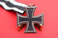 Eisernes Kreuz 2.Klasse 1914 am langen Band