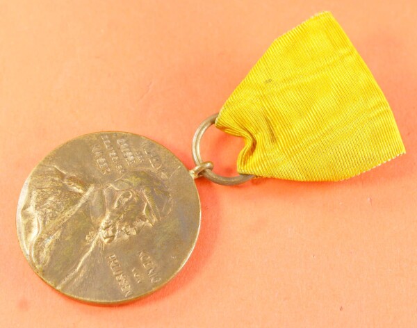 Kaiser Wilhelm I Zentenarmedaille am Band