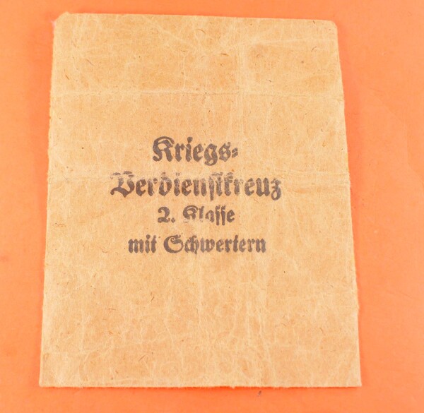 Tüte zum Kriegsverdienstkreuz 2.Klasse 1939 mit Schwertern ( Deumer)